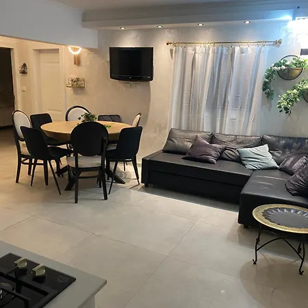 Ferienwohnung אחוזת מירבר Tiberias Exterior foto