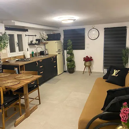 Ferienwohnung אחוזת מירבר Tiberias Exterior foto