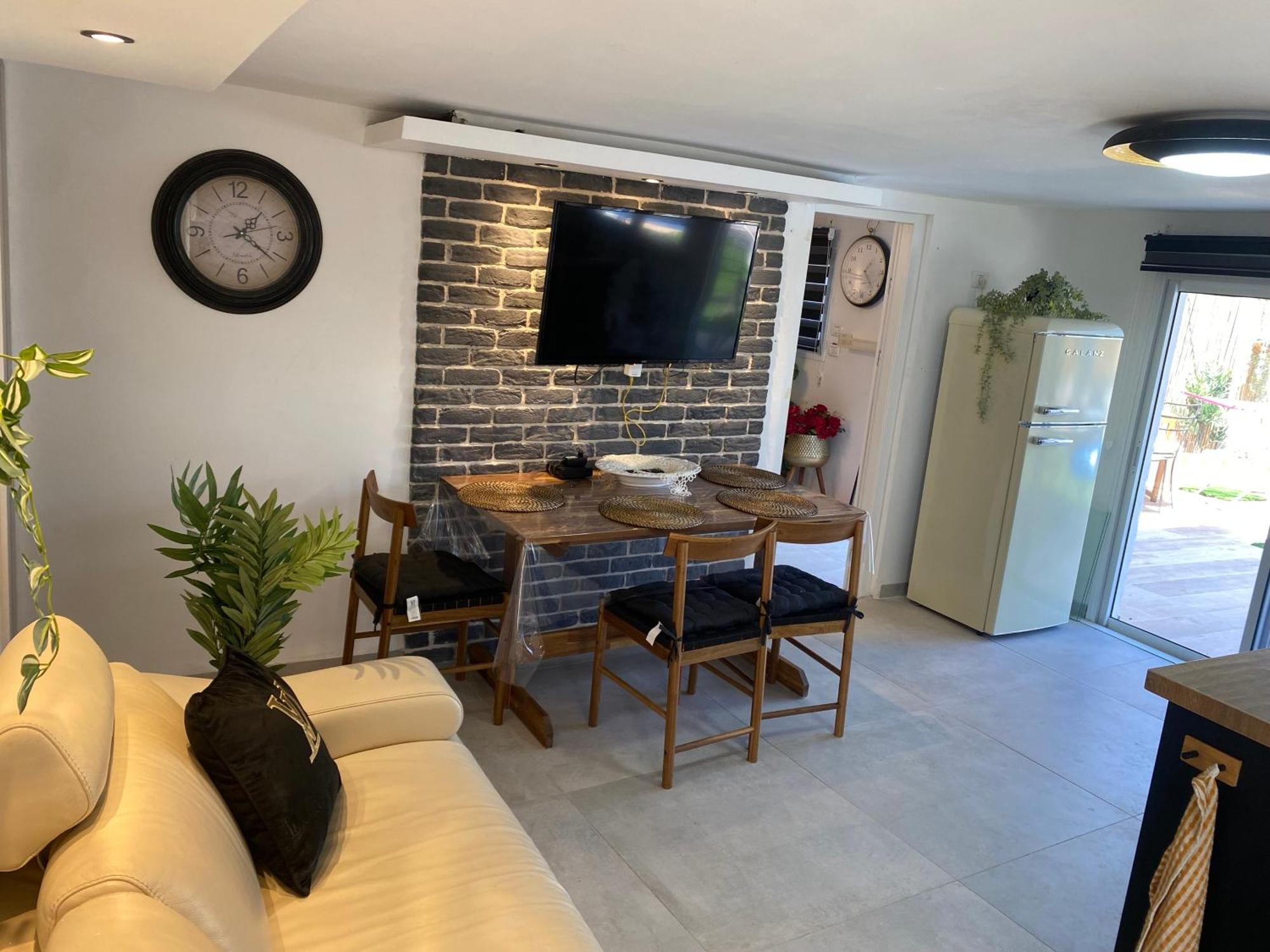 אחוזת מירבר Apartment
